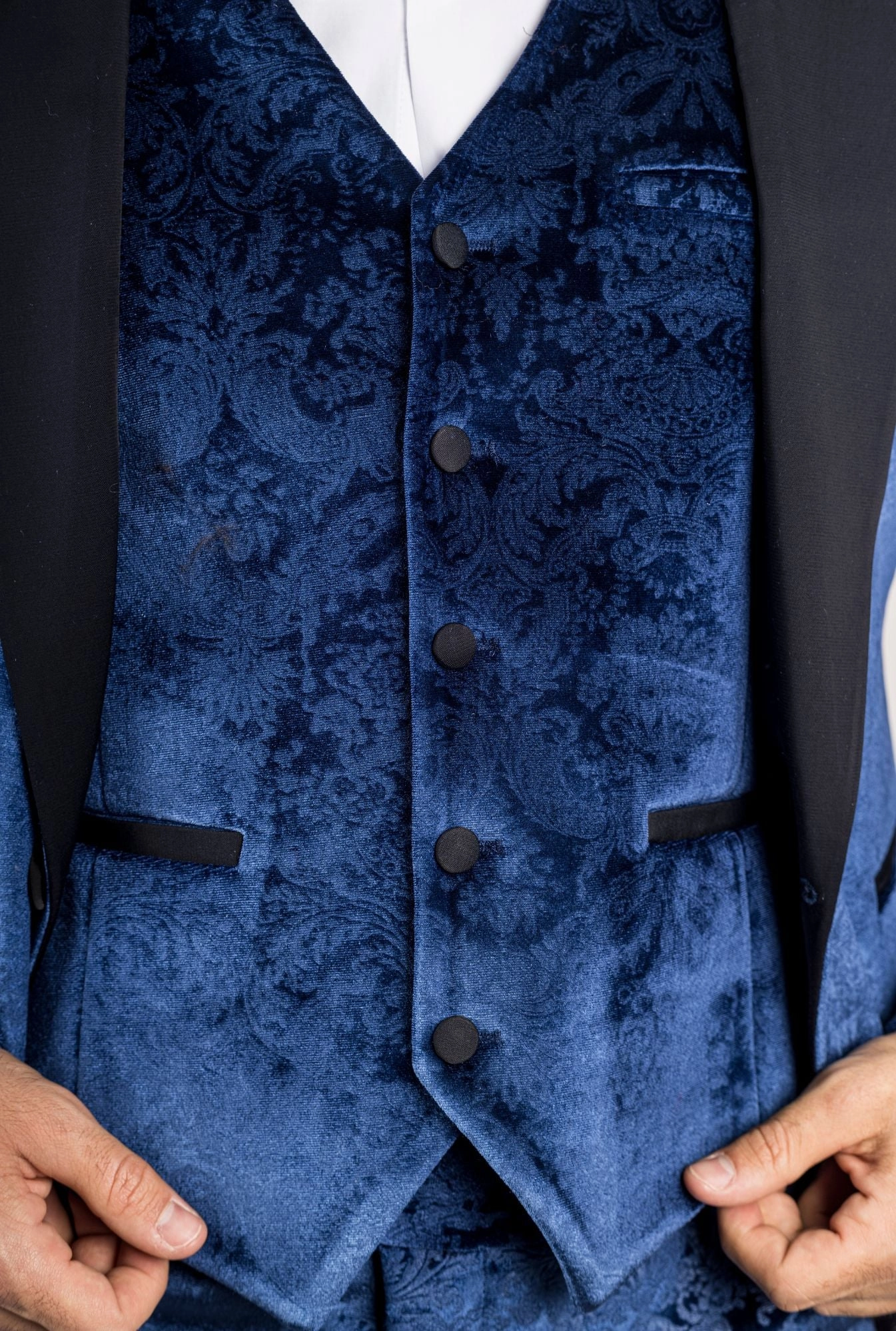 3 Piece Suit Velvet Paisley Shawl Collar Tailored Fit Wedding Tuxedo