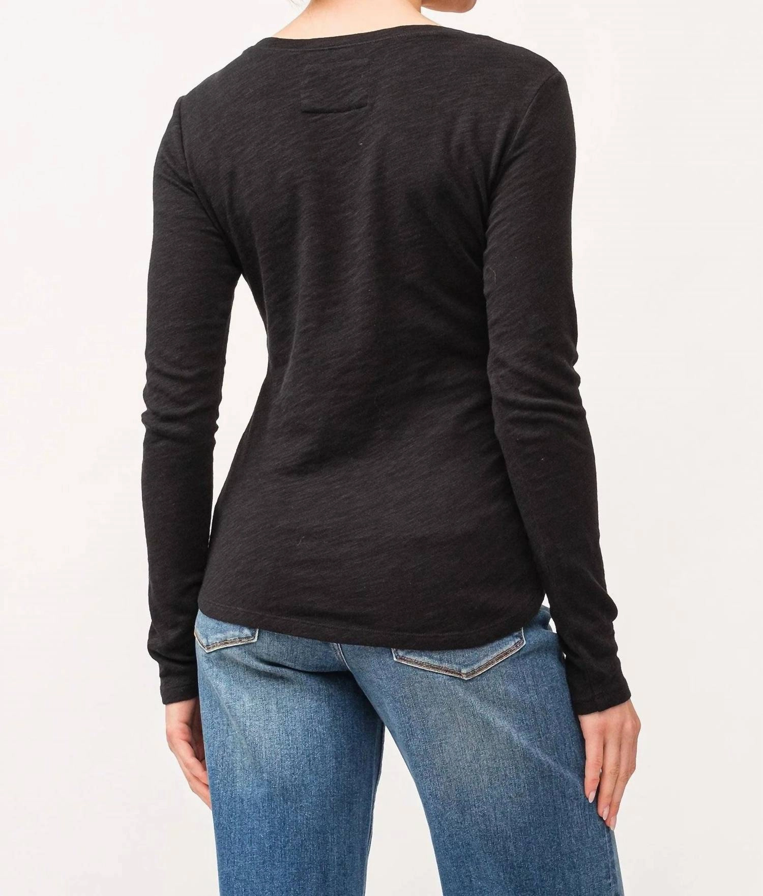 Alina Relaxed Fit Basic Top In Black