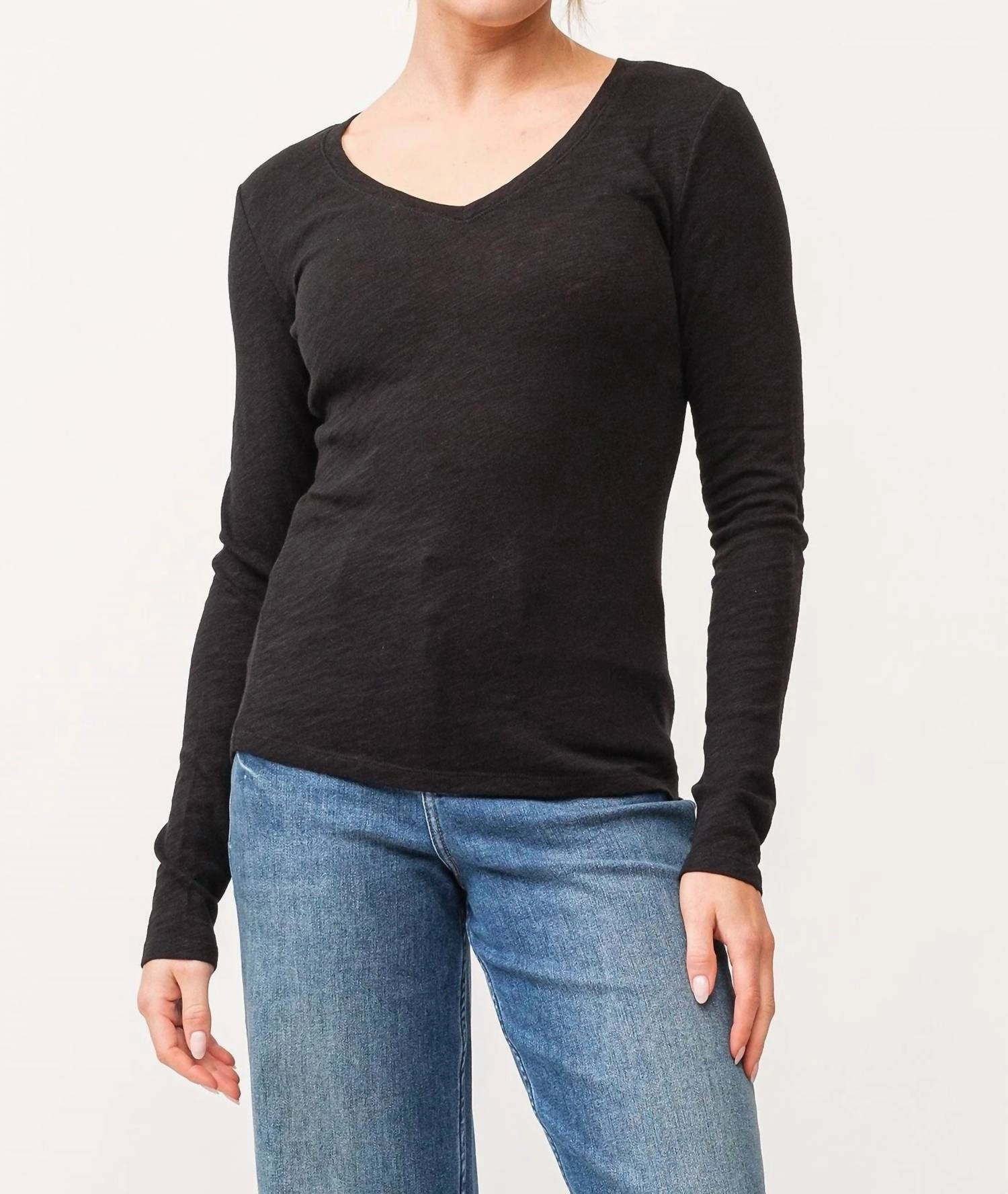 Alina Relaxed Fit Basic Top In Black