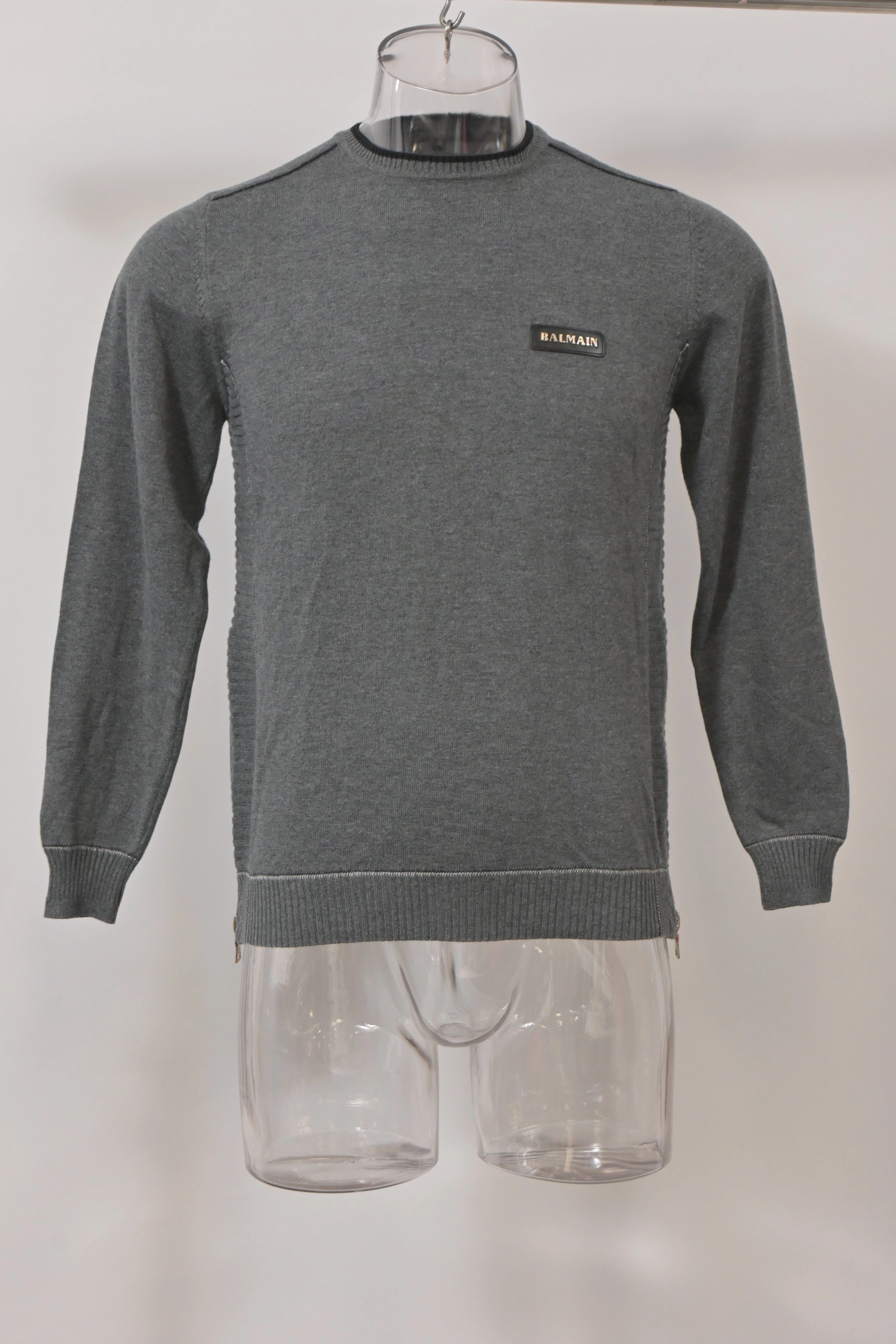 Balmain Knitted Logo Patch Round Neck Sweater in Grey Wool