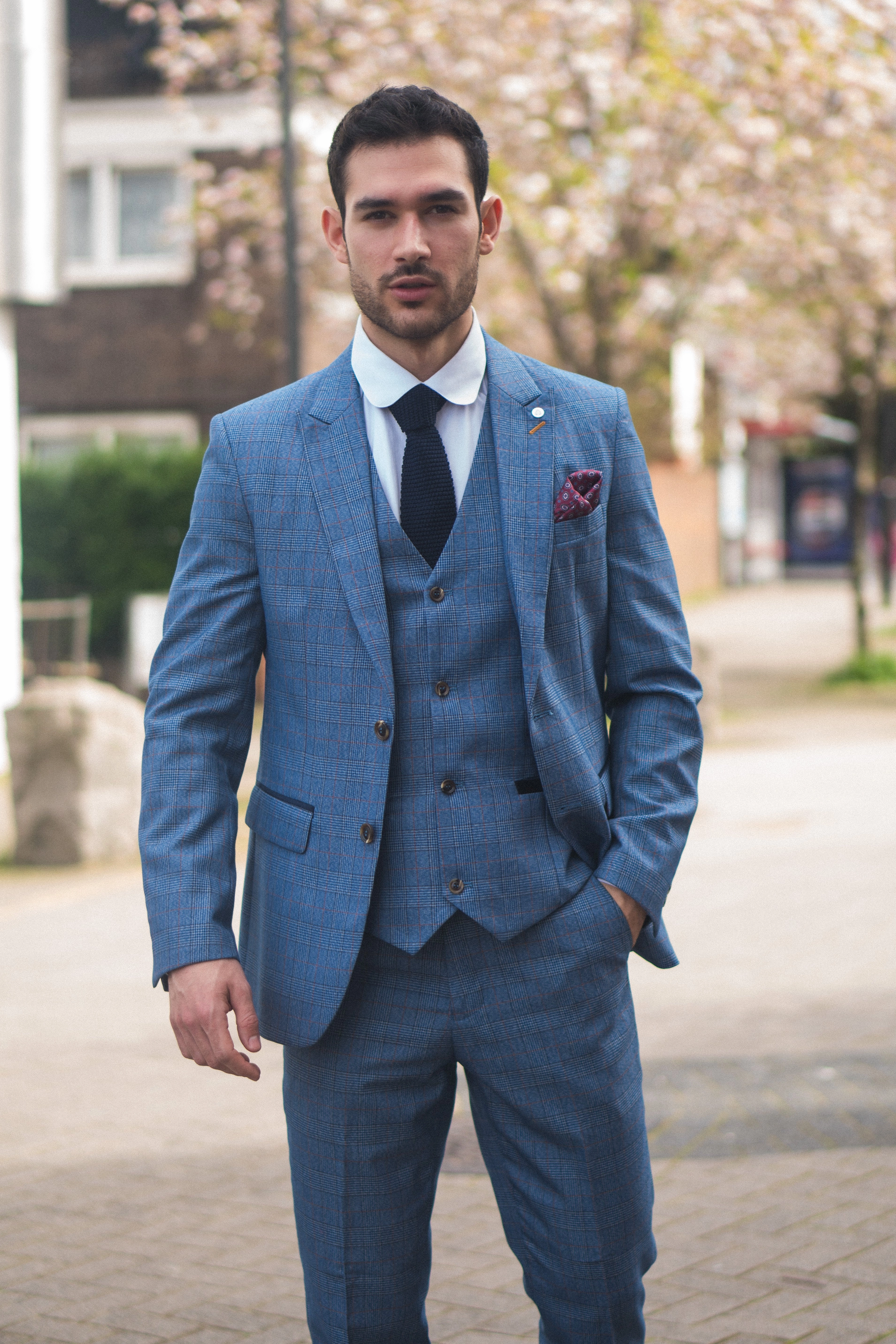 Earl 3 Piece Checked Suit