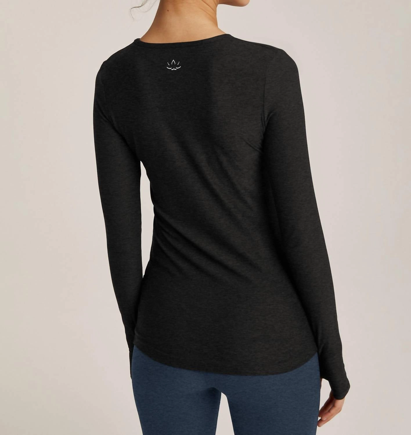 Featherweight Classic Crew Pullover In Darkest Night