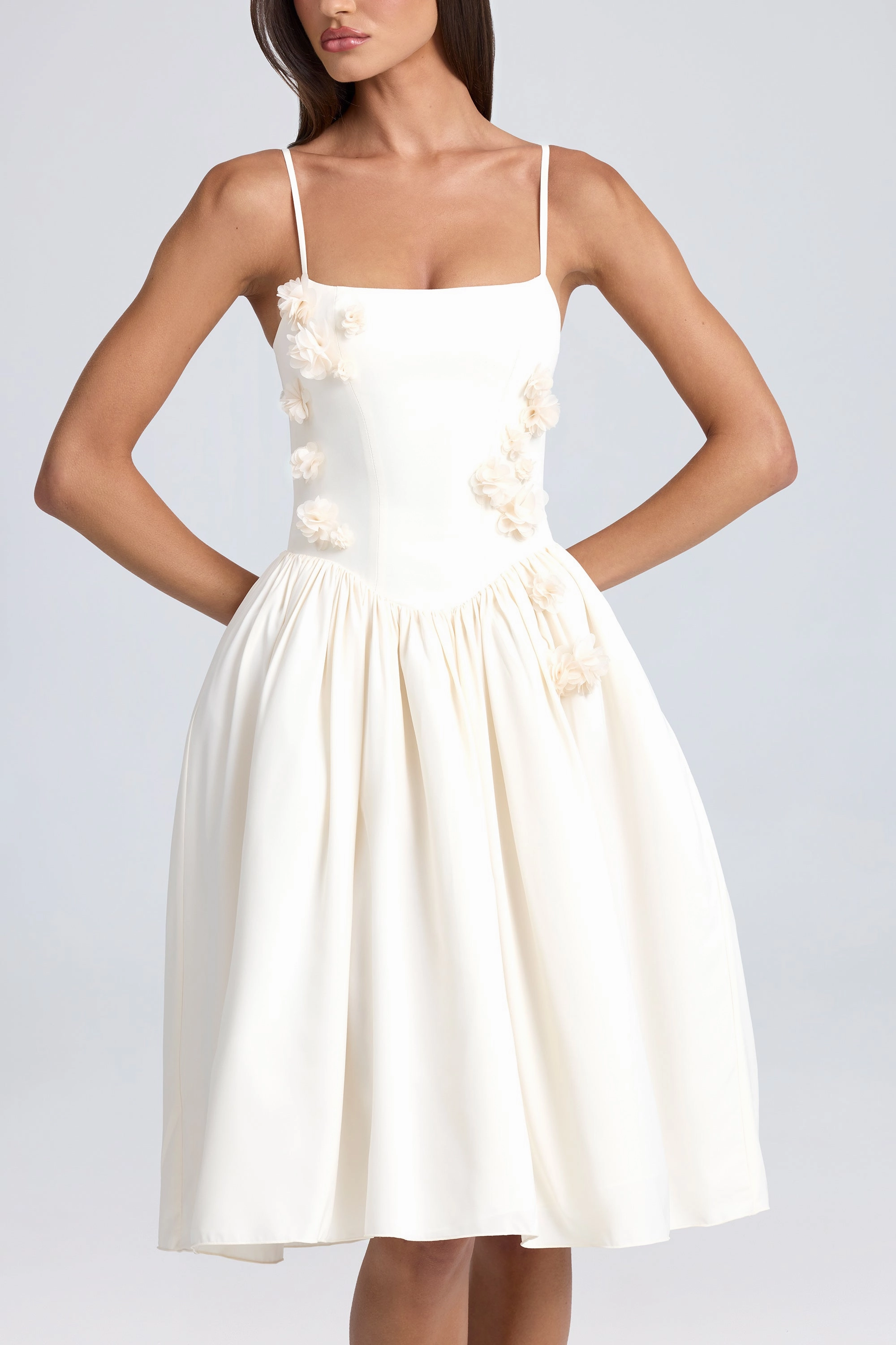 Floral-Appliqu Midi Dress in Ivory
