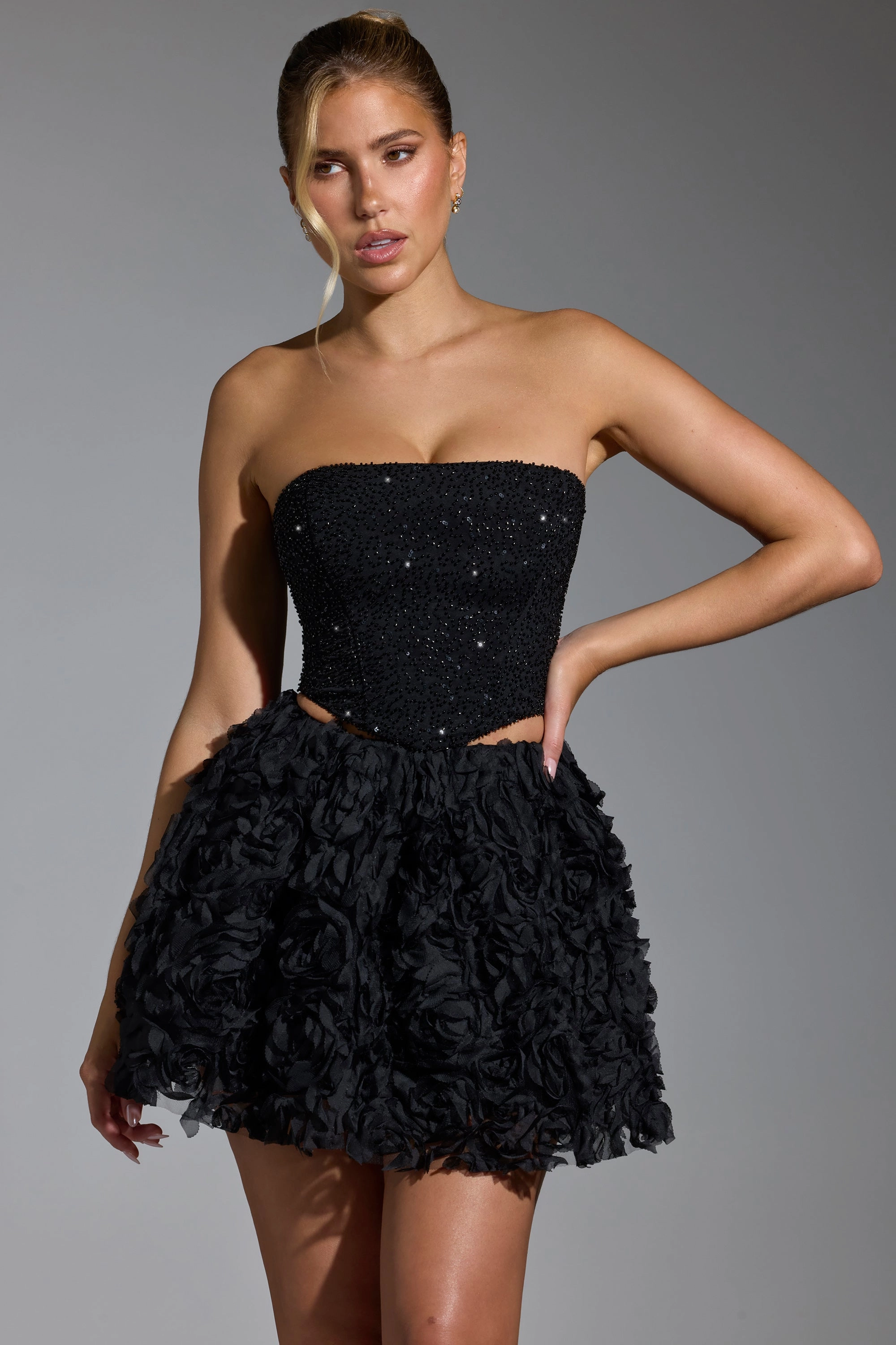 Floral-Appliqu Mini Skirt in Black