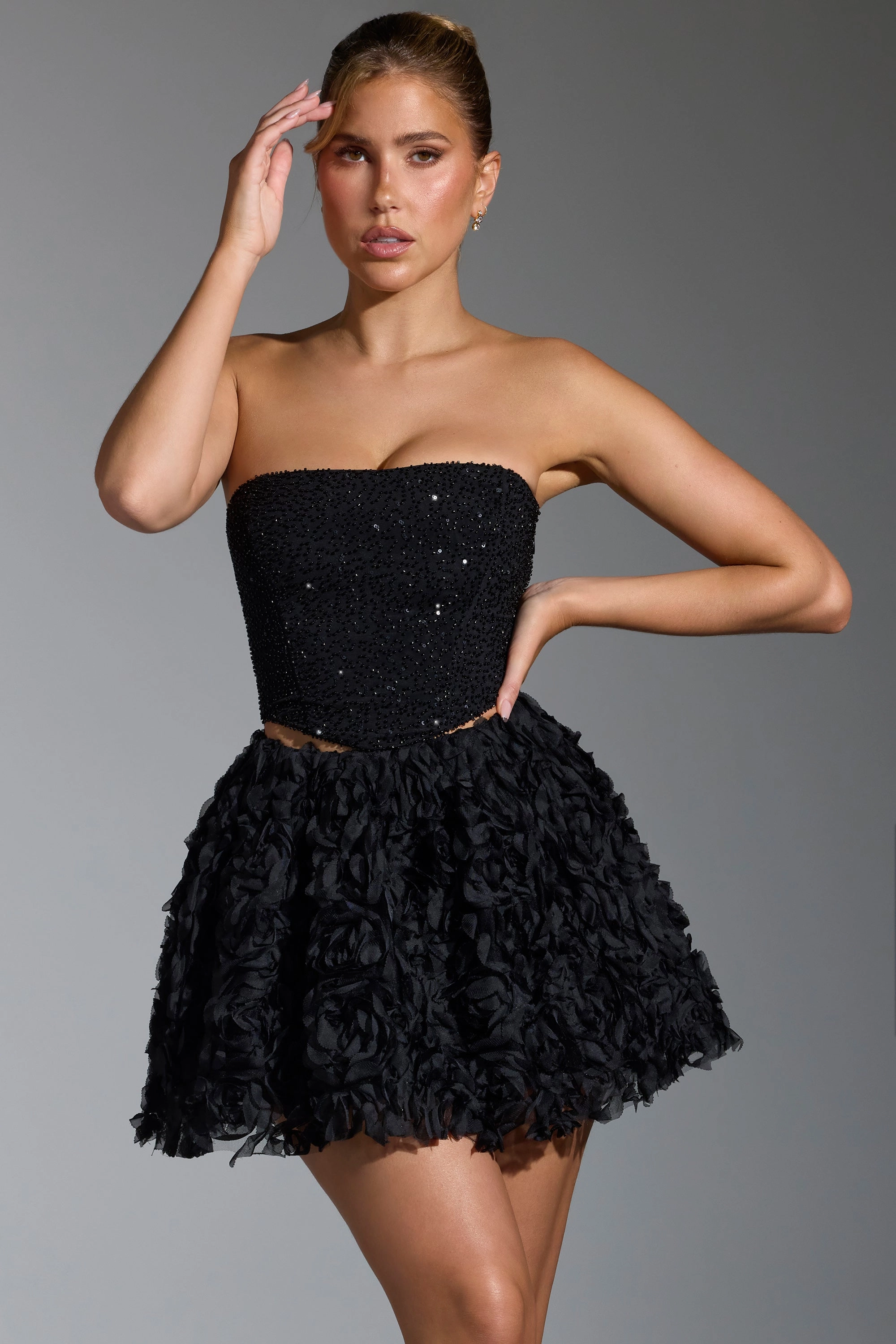 Floral-Appliqu Mini Skirt in Black