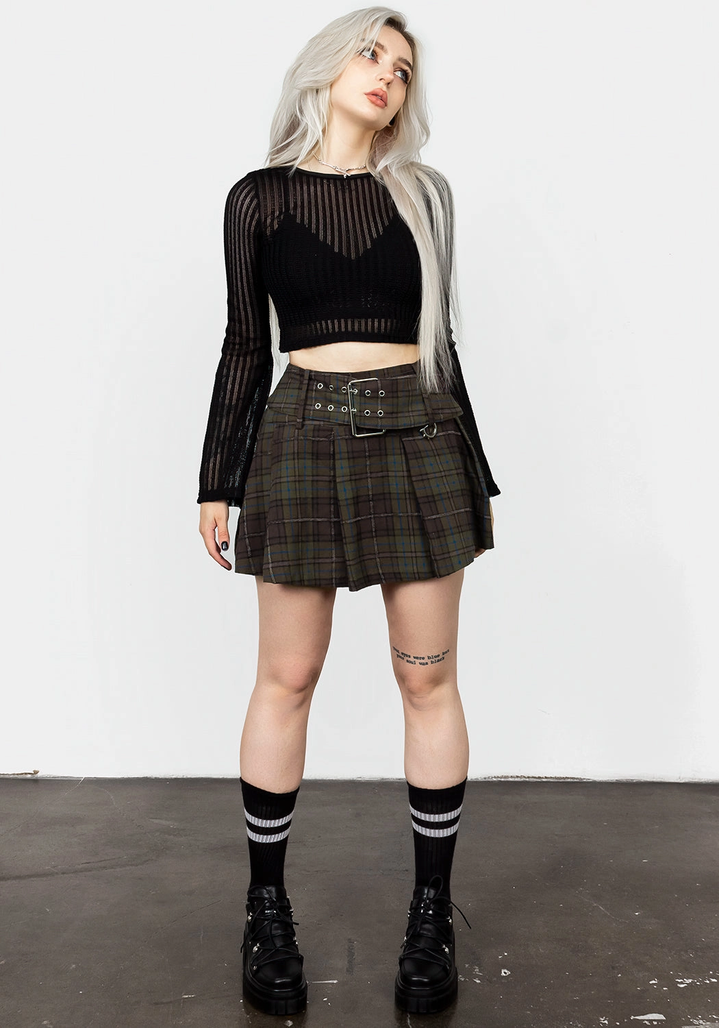 Habundia Flared Sleeve Crop Top