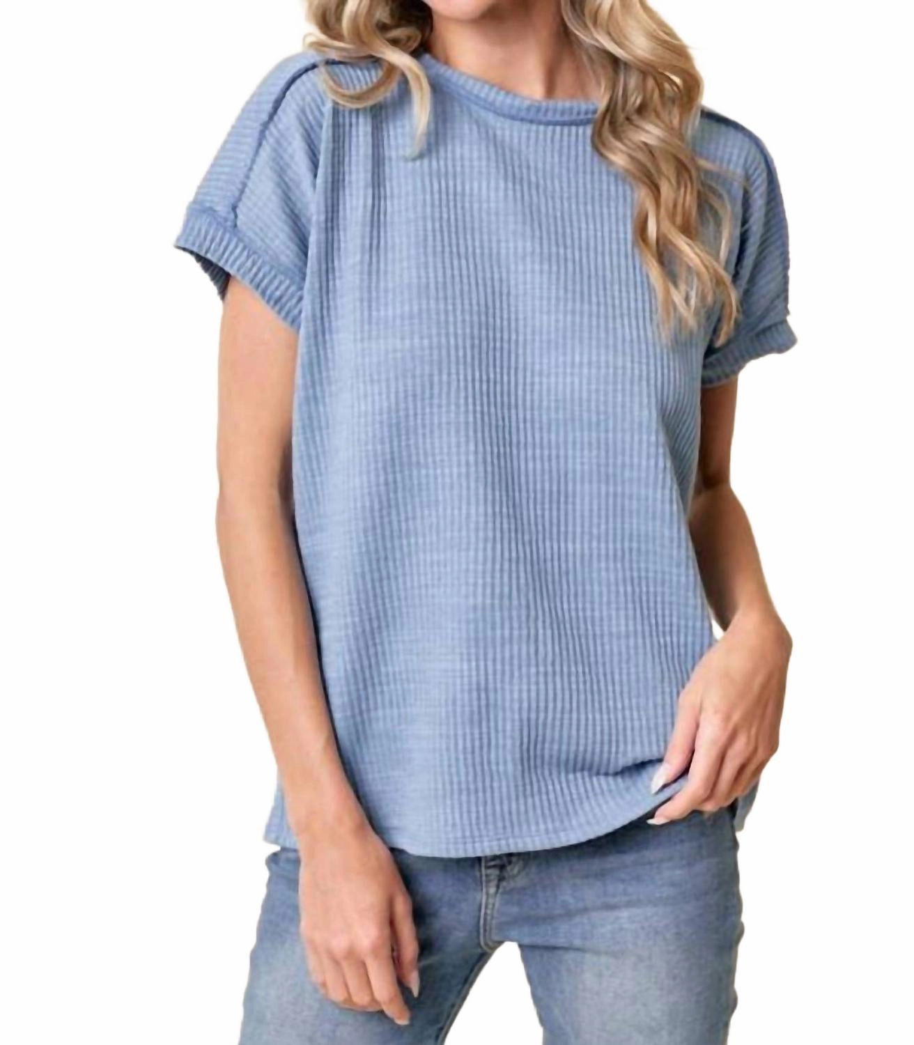 Hana's Short Sleeve Top In Light Blue