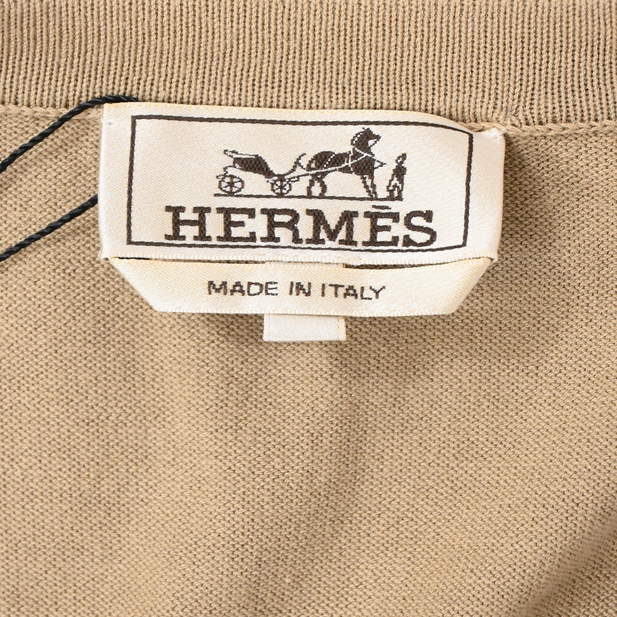 Herm??s Buttoned Cardigan in Brown Wool