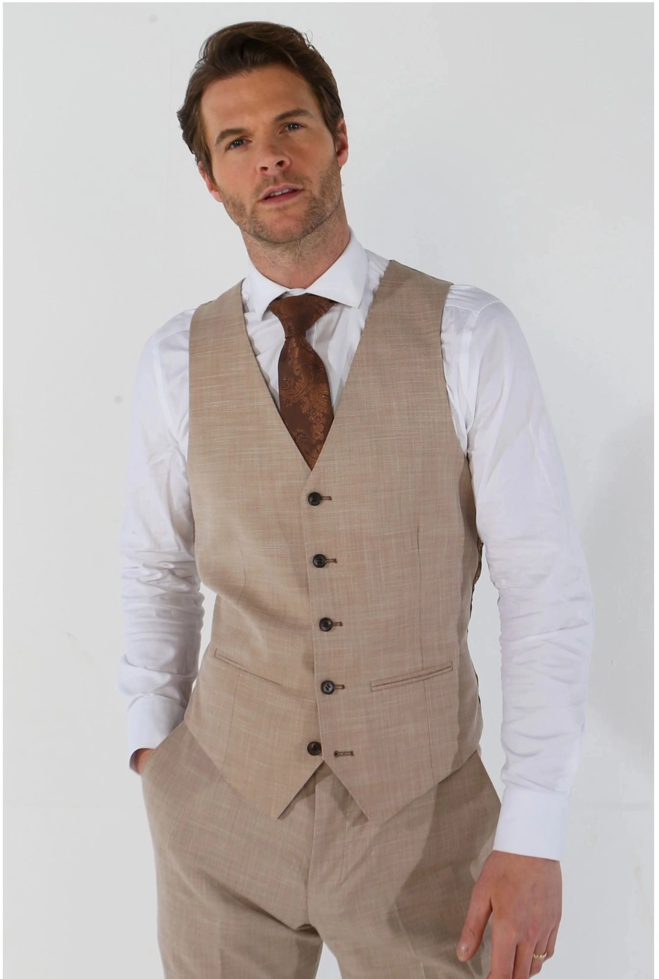 Kurt 3 Piece Tailored Fit Suit
