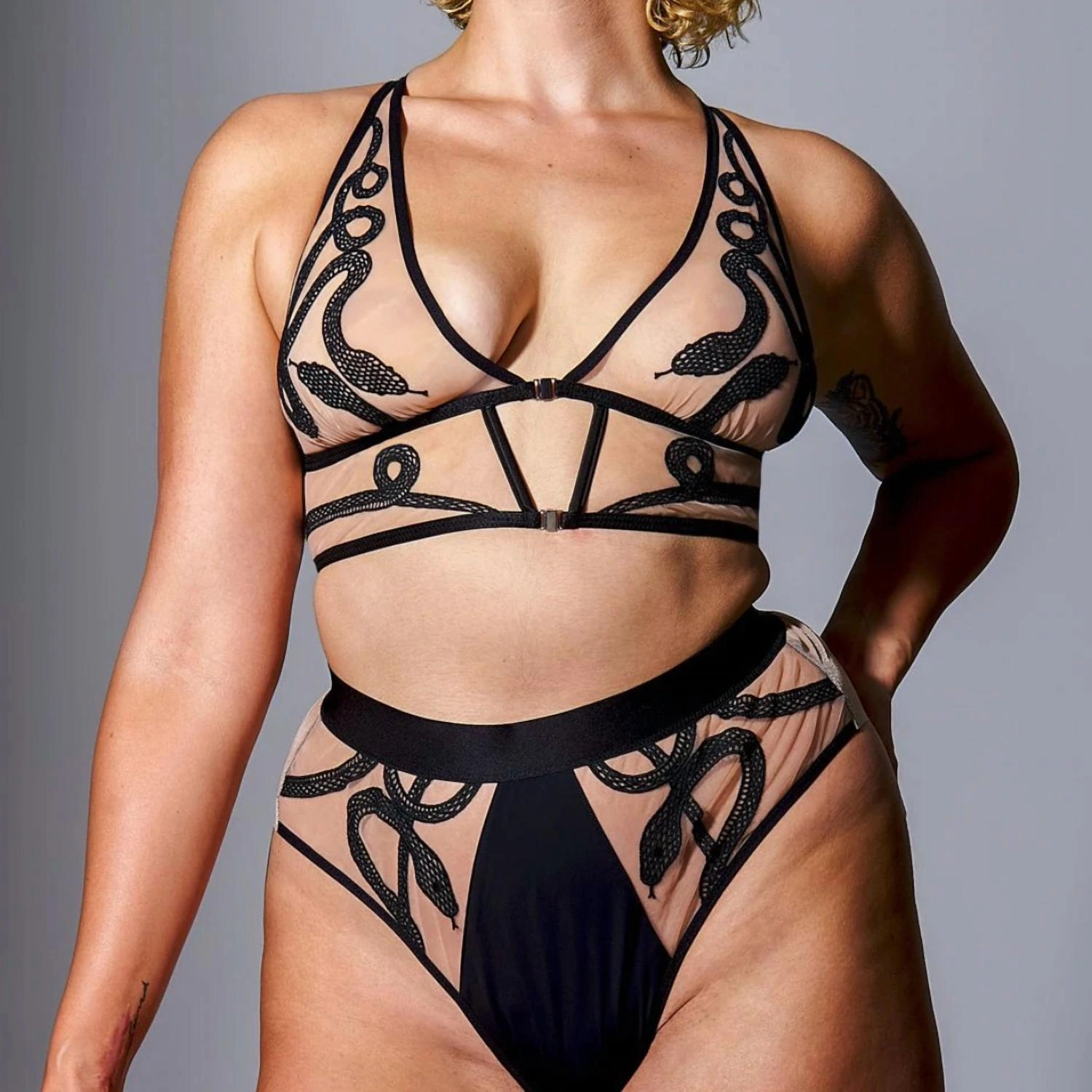 Medusa Bralette - Plus In Biscotti