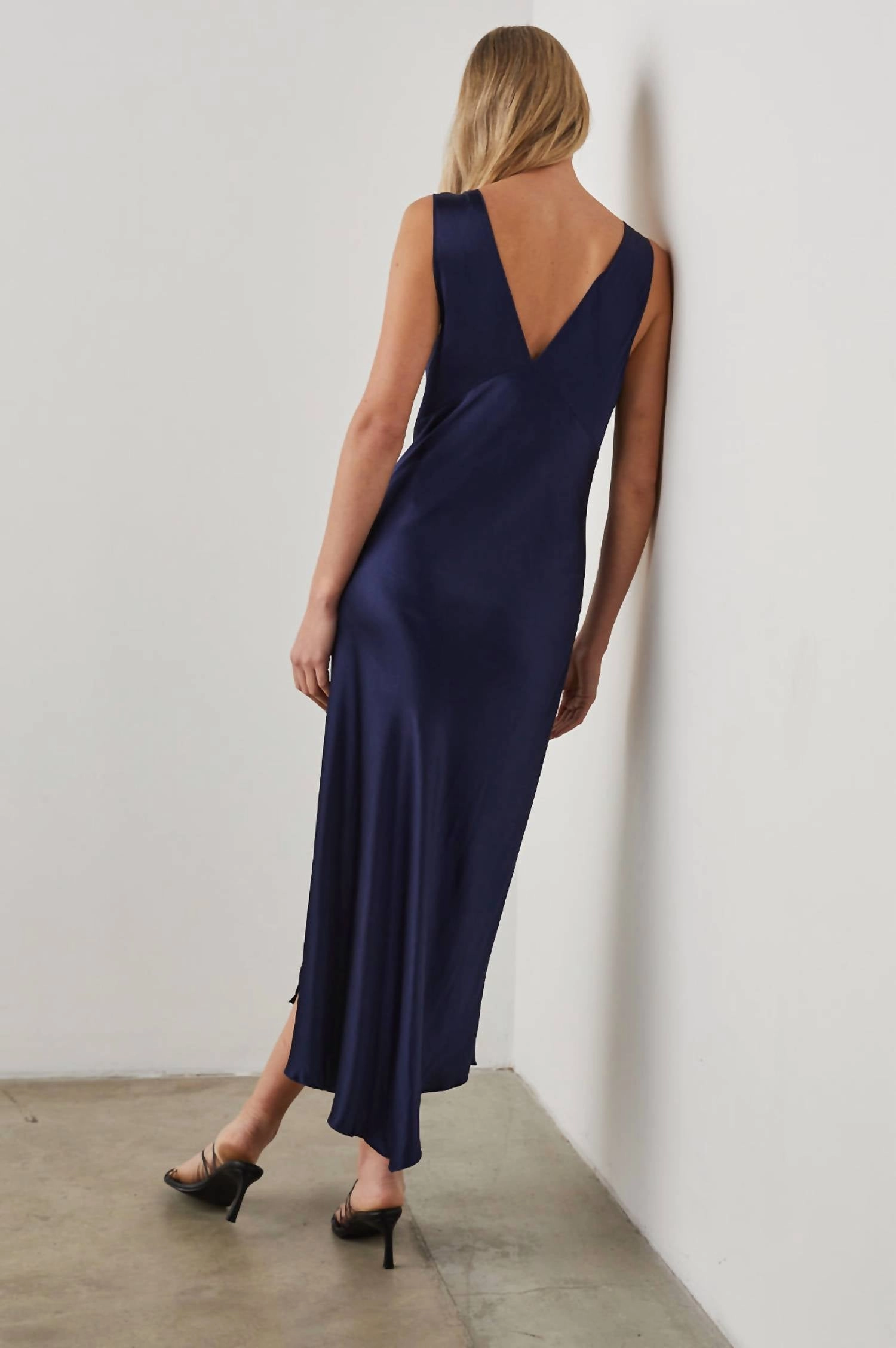 Monique Dress In Navy