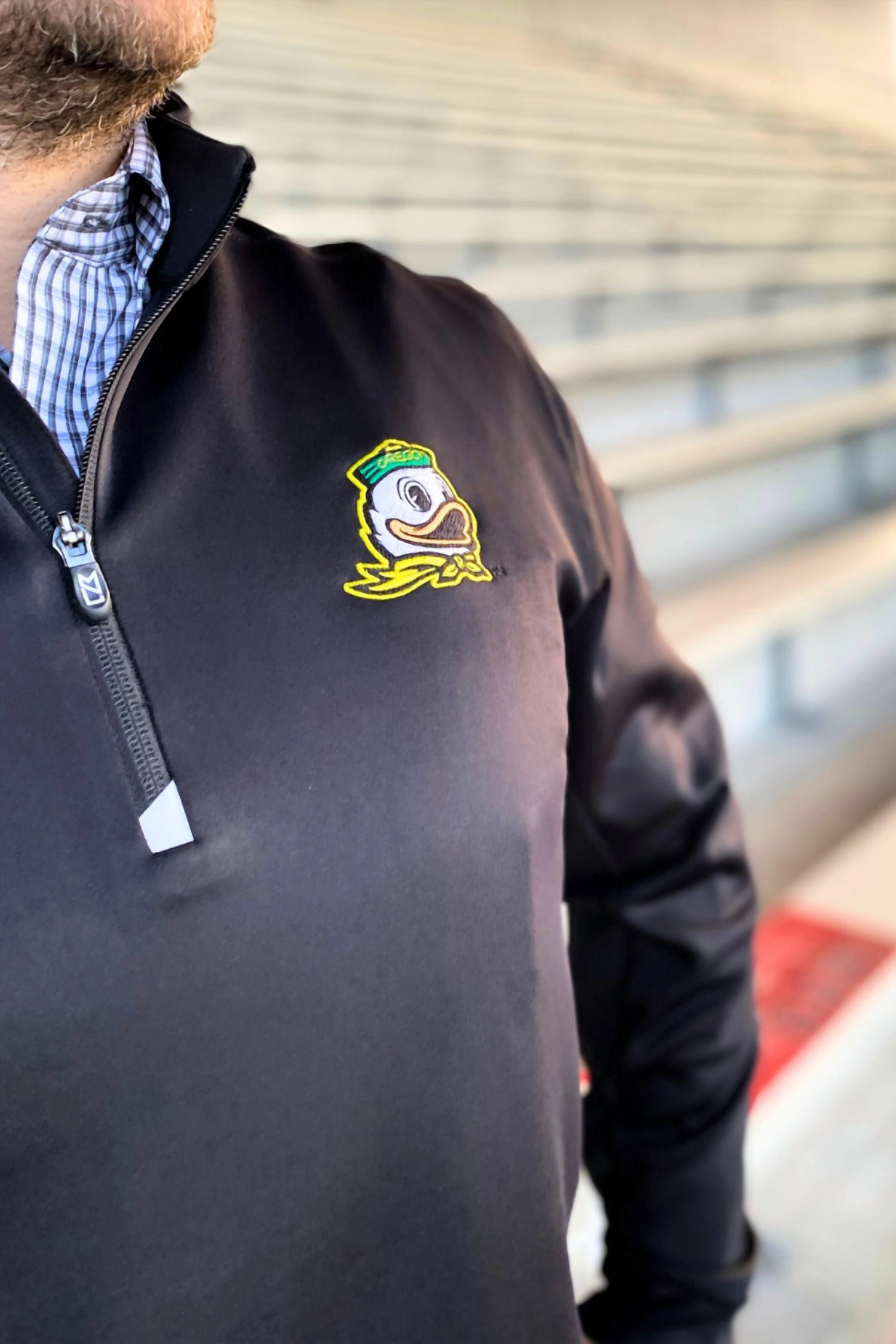 Oregon Ducks 1/4 Zip Traverse Pullover In Black