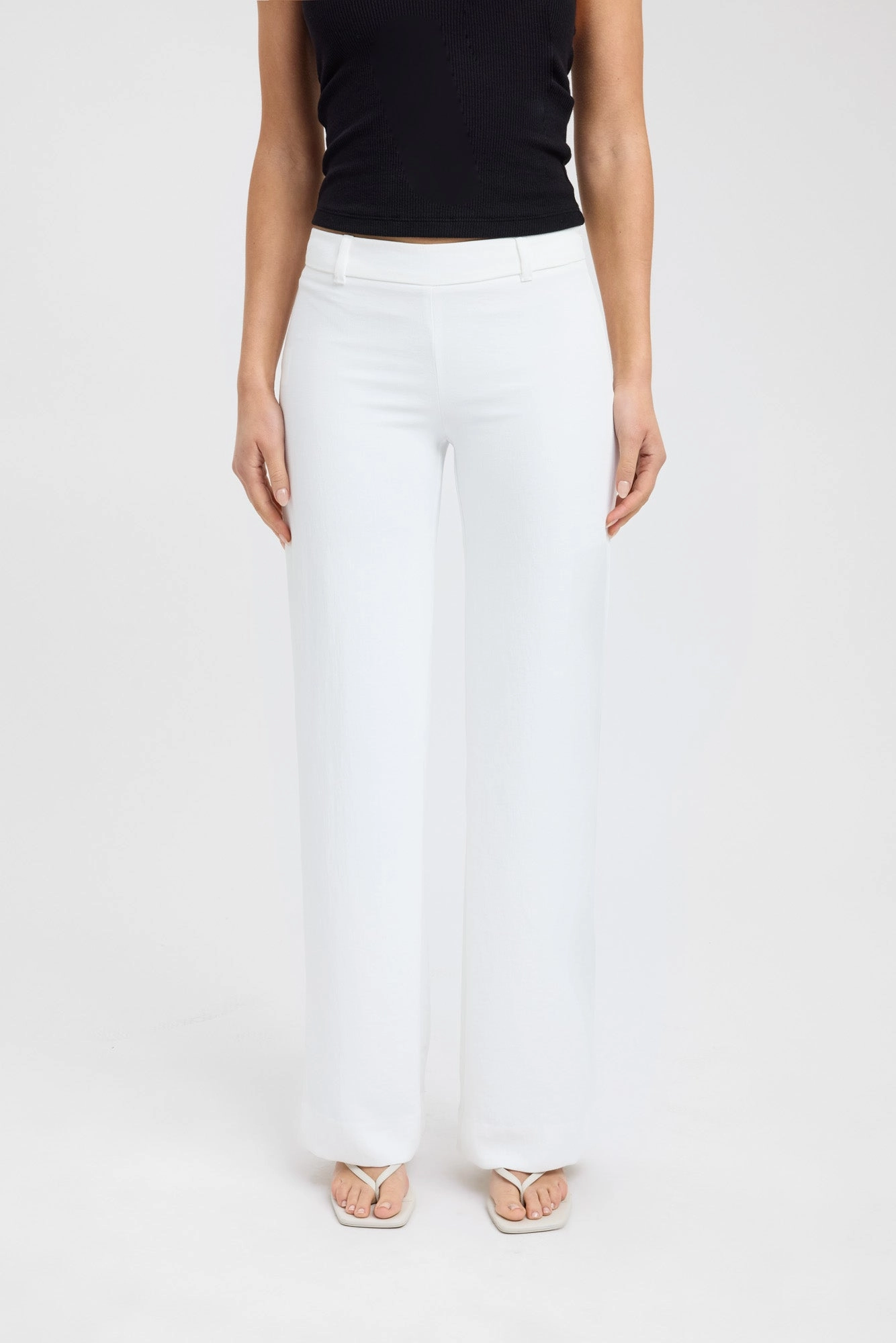 Oyster Core Low Rise Pant
