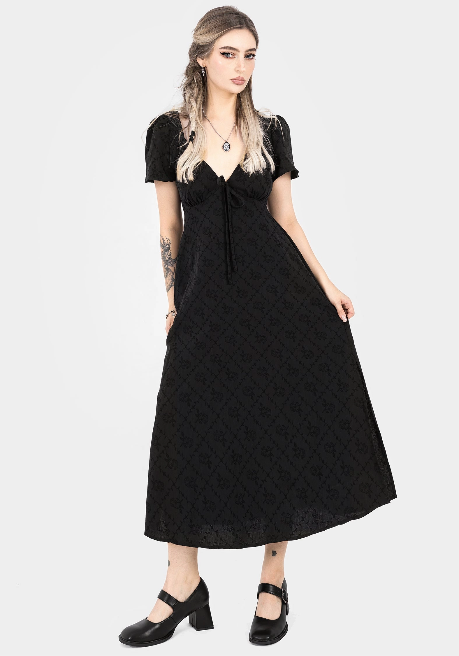 Polgara Floral Jacquard Midaxi Dress