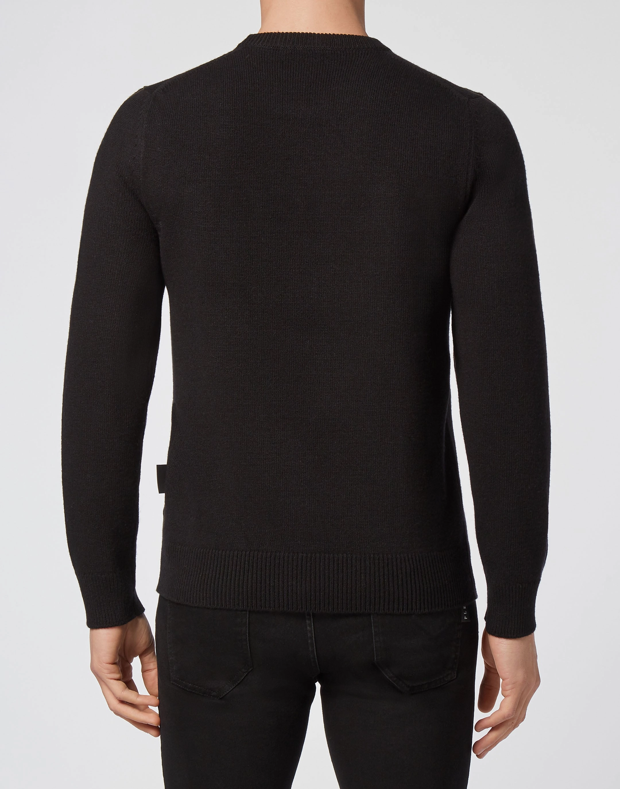 Pullover Round Neck LS Intarsia Skull