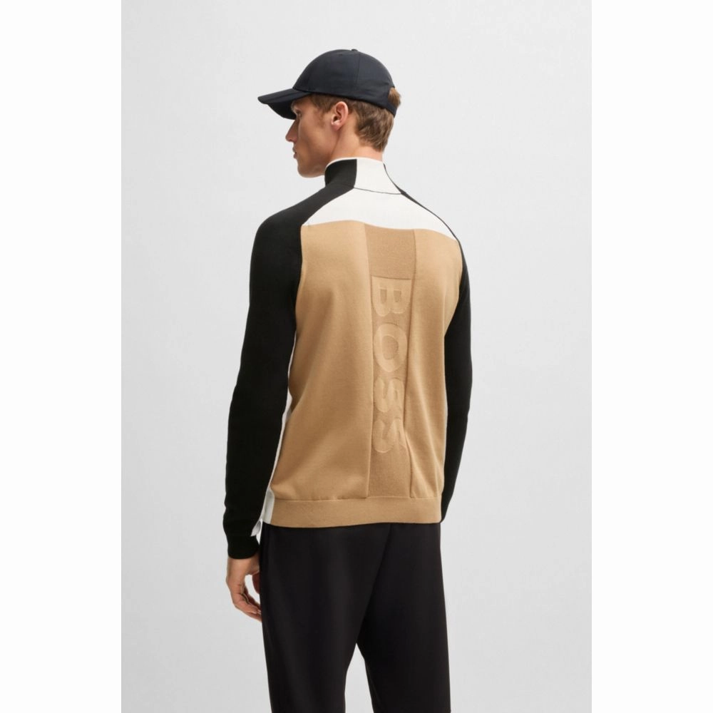 Regular-fit sweater with color-blocking