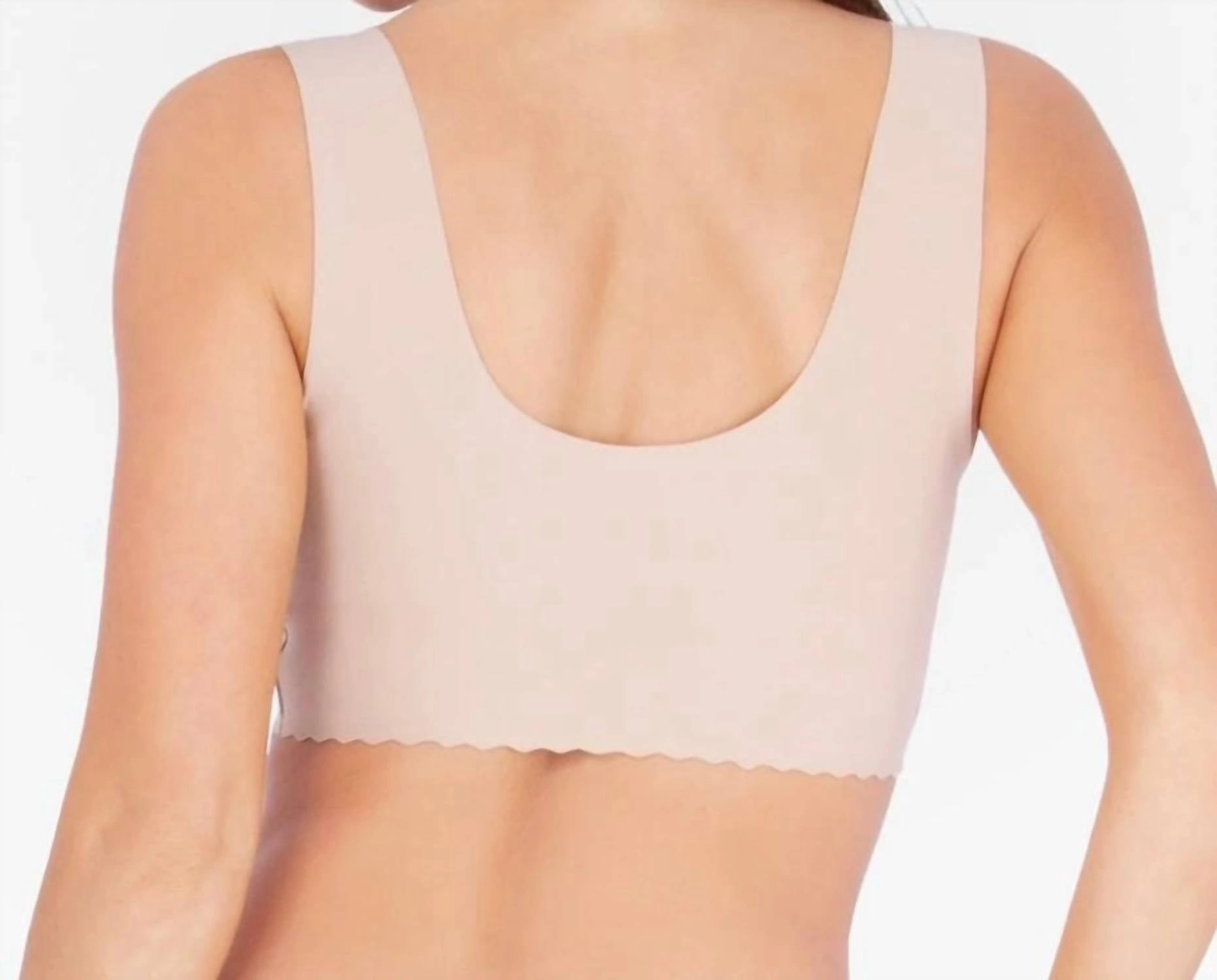 Scoop Neck Seamless Bra In Nude