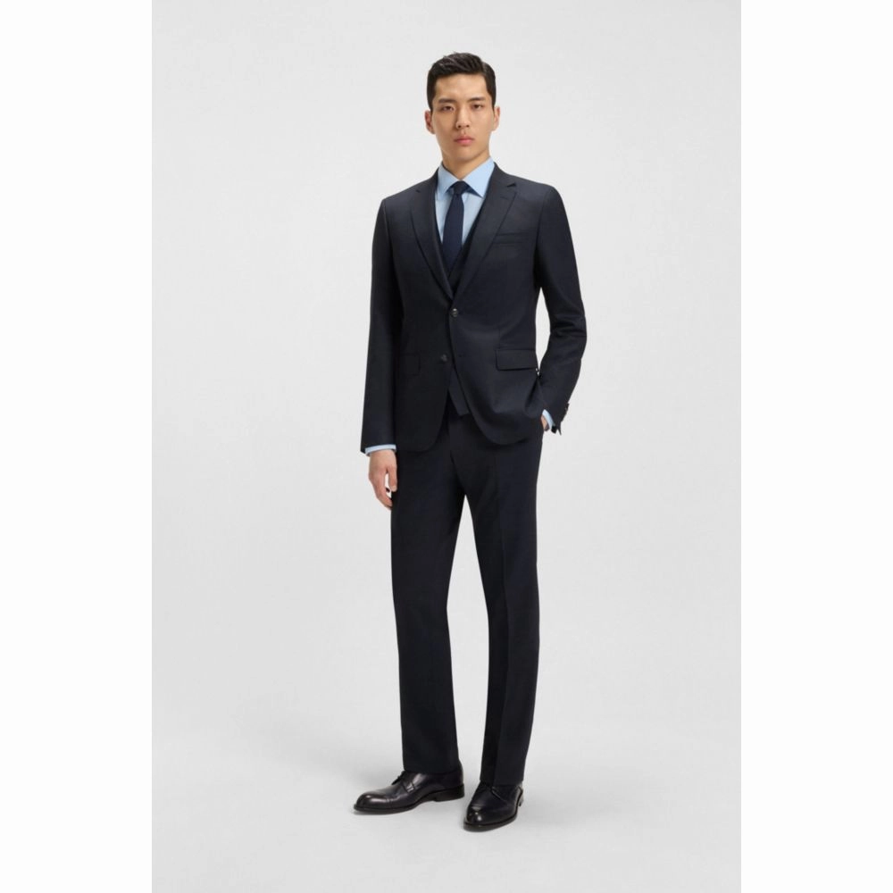 Slim-fit suit in micro-patterned stretch wool