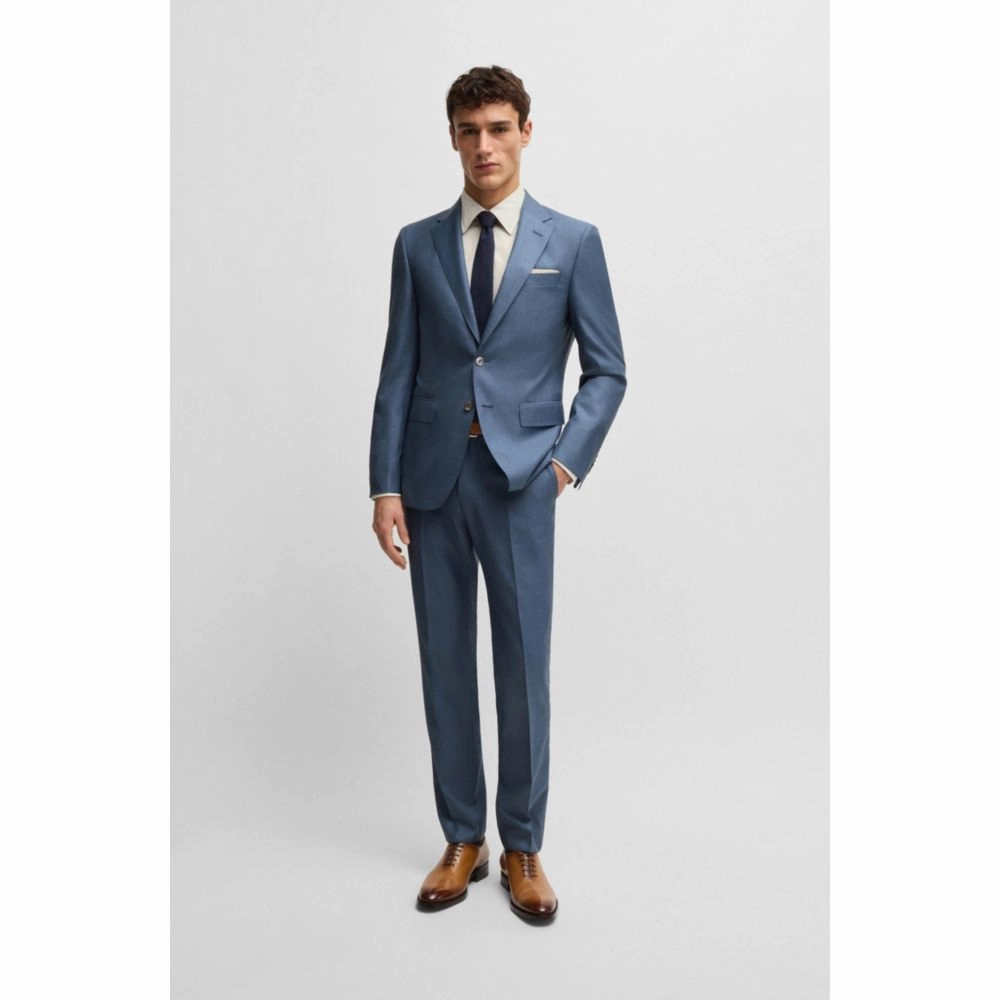 Slim-fit suit in virgin wool and silk