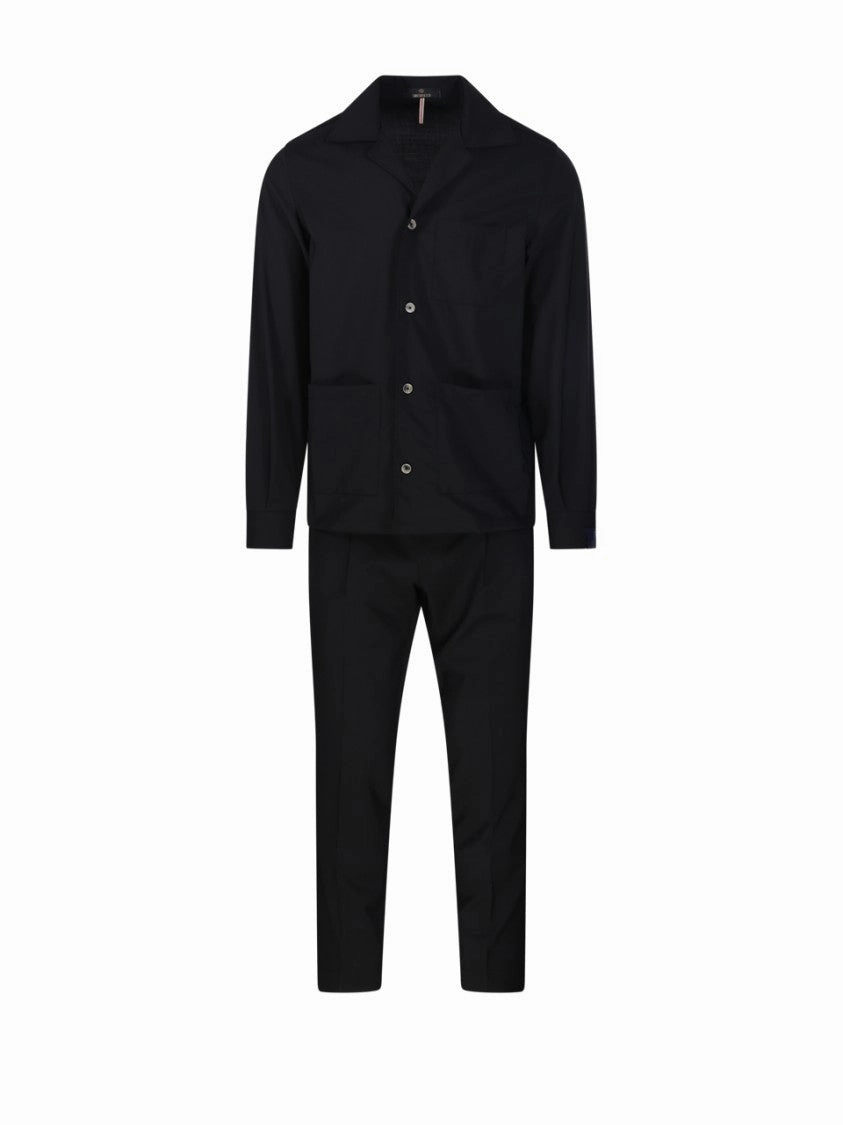 Tailored Black Suit With Classic Collar And Slim-Fit Trousers