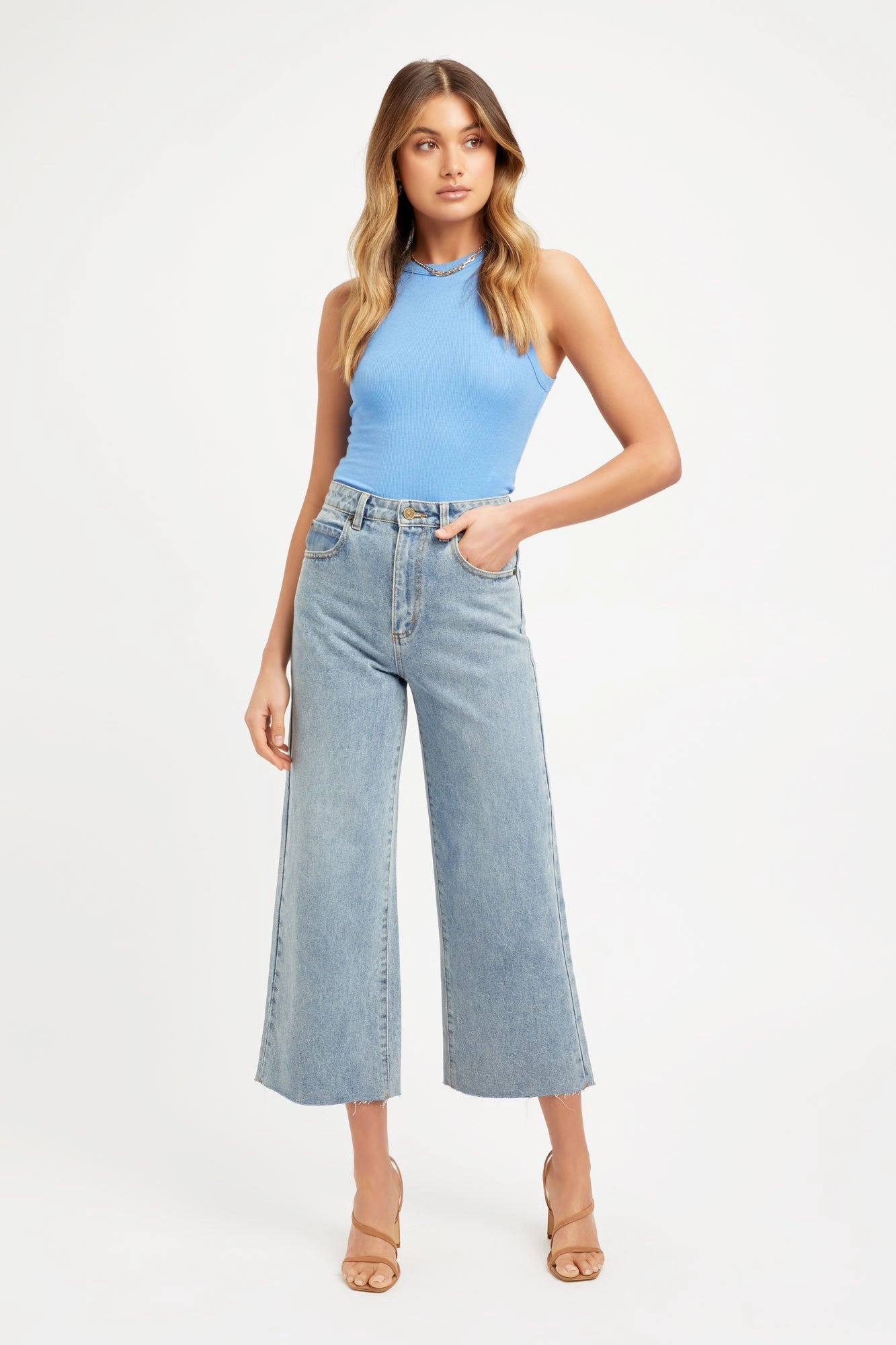 Taylor Crop Flare