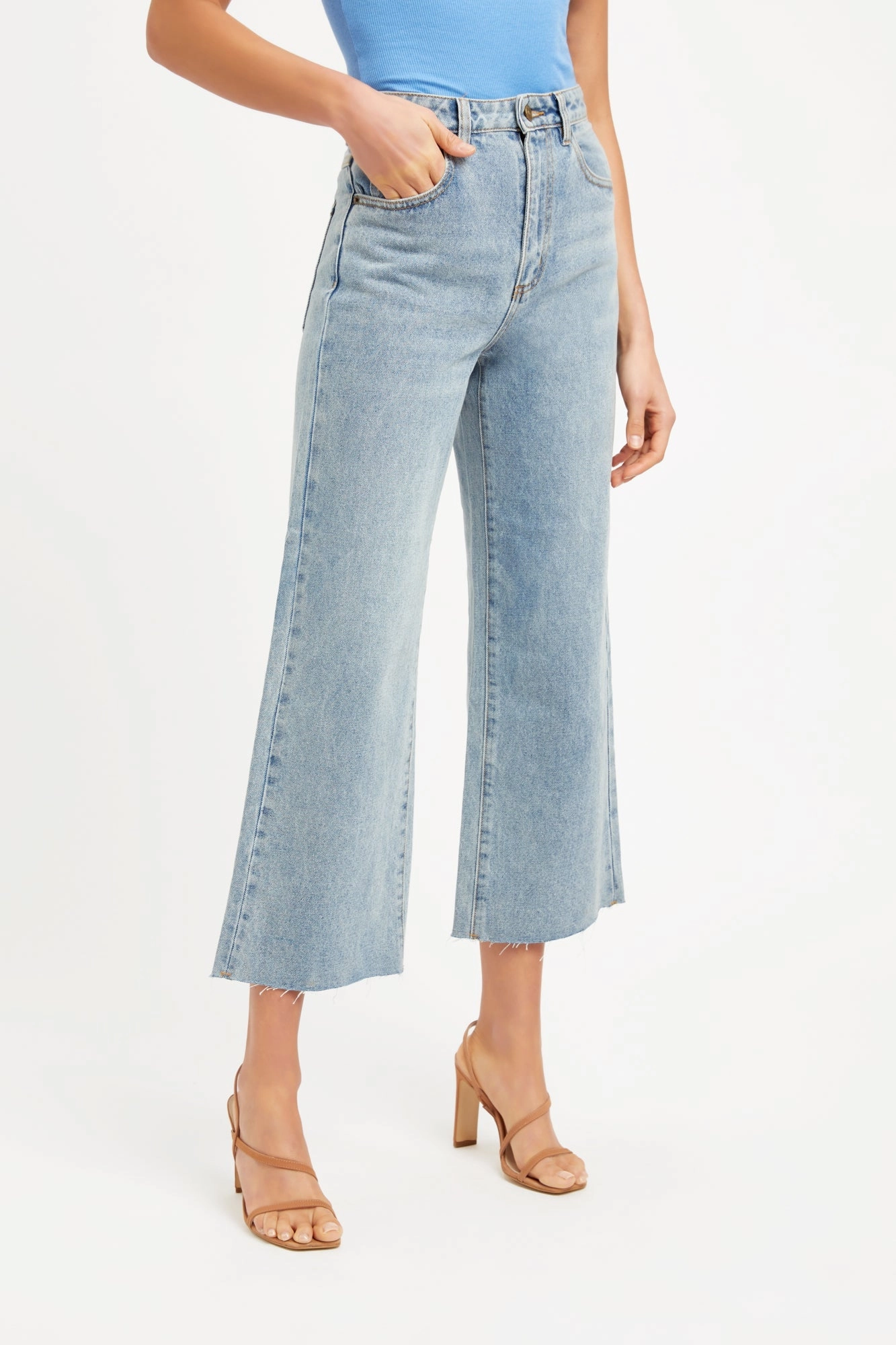Taylor Crop Flare