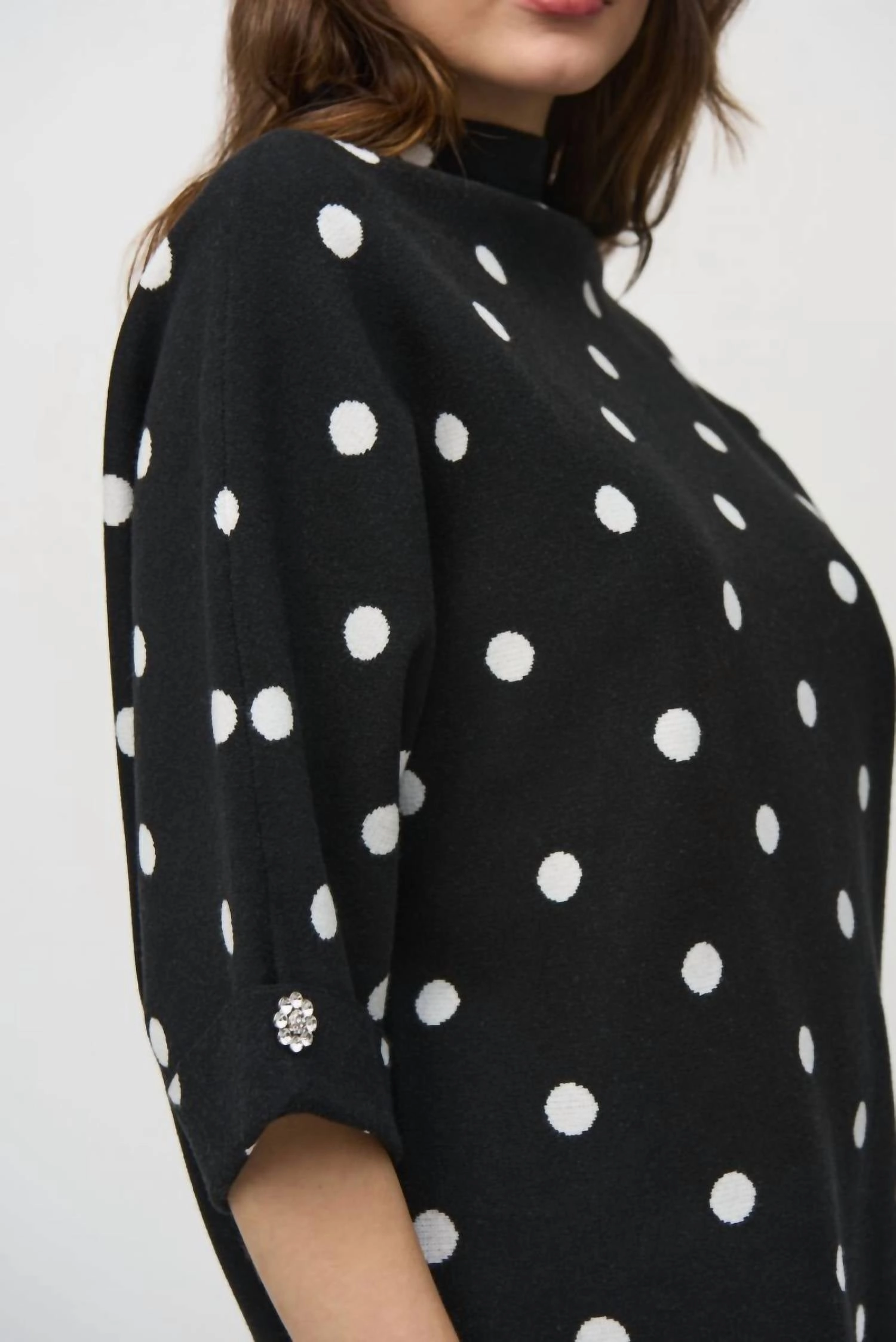 Two-Tone Polka Dot Boxy Sweater Top In Black/vanilla